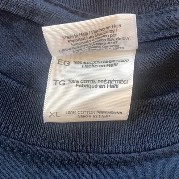 Chicago A Drinking Town with a Sports Problem Blue Tee Shirt Size XL - Picture 4 of 4